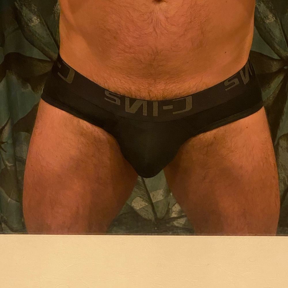 Medium  Black C-IN2 Low Rise Square Cut with Ring.